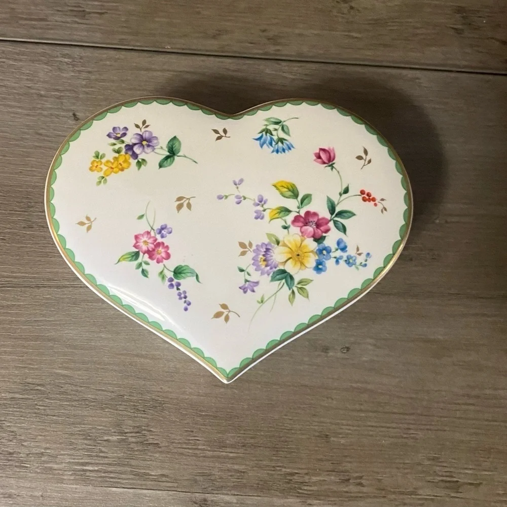 Vintage Garden Delight by Christopher Stuart Heart Shaped Bone China Trinket Box